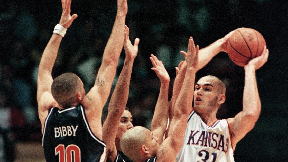 Photos: Arizona vs. Kansas in 1997 NCAA Tournament, Sweet Sixteen